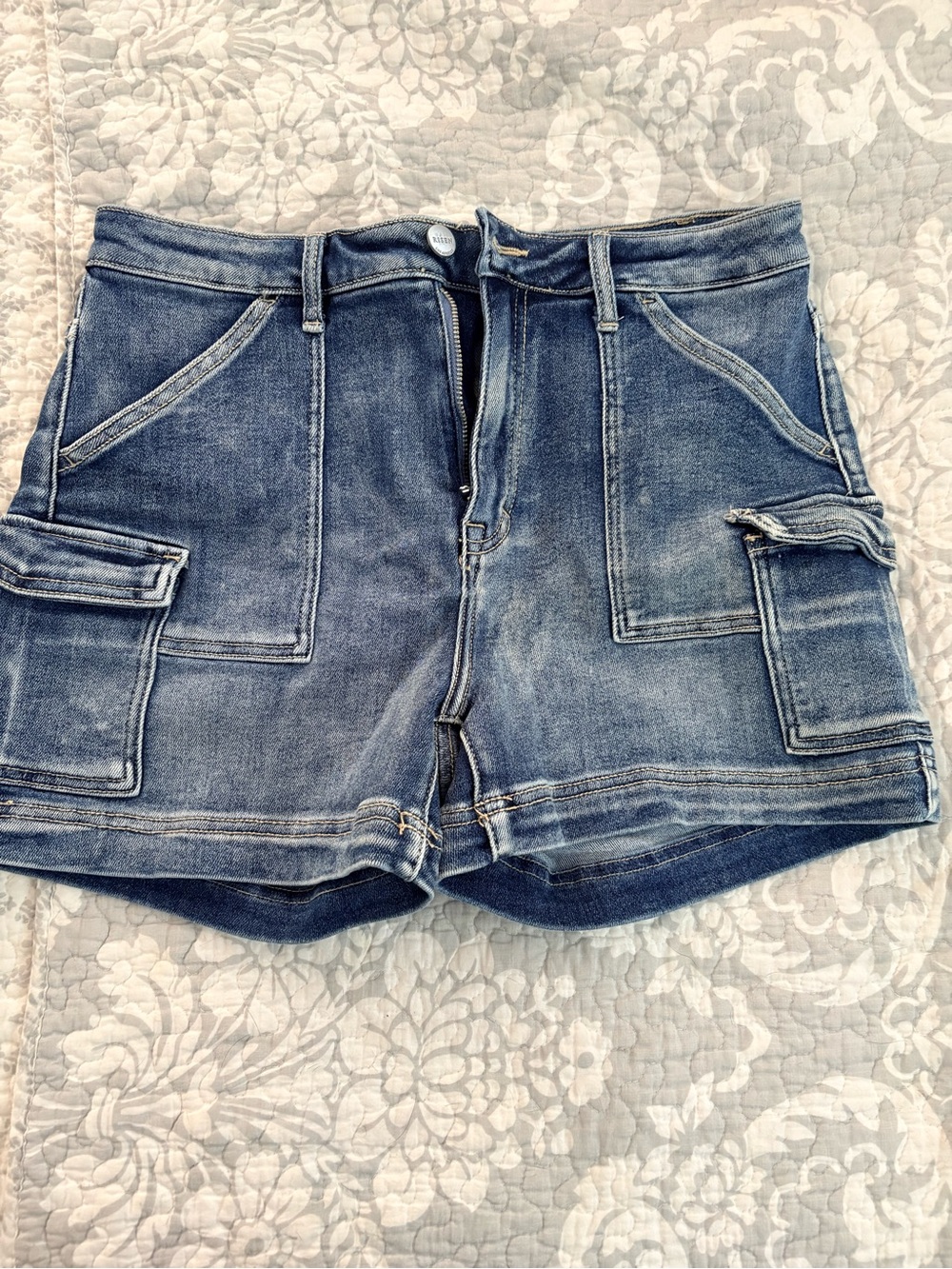 High-Rise Washed Denim Cargo Jean Shorts - Blue
